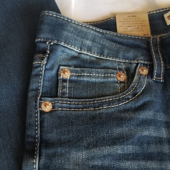 DONATED - Picture 6 of 6